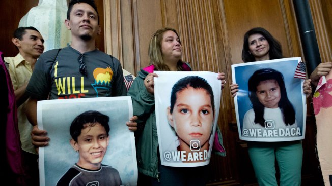 US Senators propose new 'Dreamers' bill US Senators propose new 'Dreamers' bill