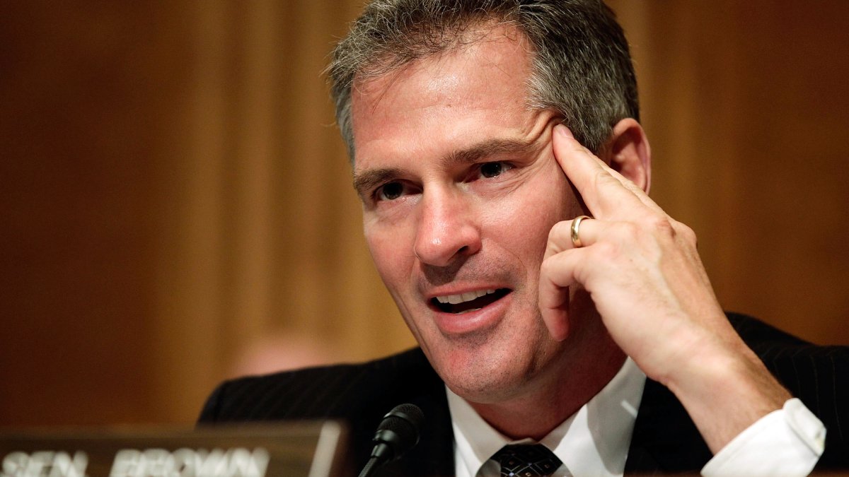 Scott Brown Resigns as Law School Dean to Return to Politics NBC Boston
