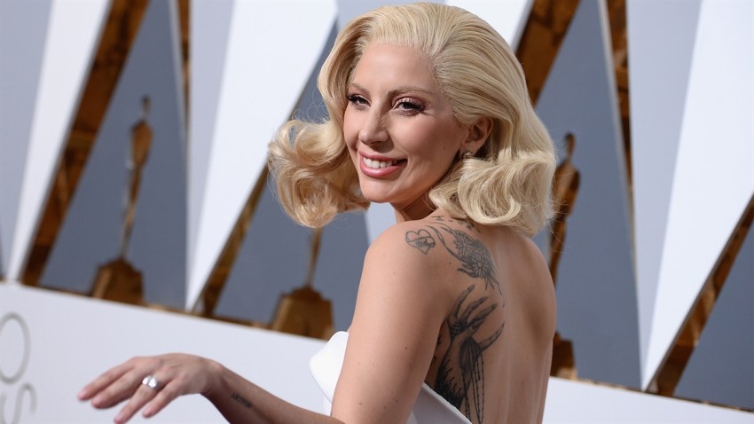 190214_3907979_Lady_Gaga_Honored__A_Star_Is_Born__With_A_Ma_1200x675_1443284035557