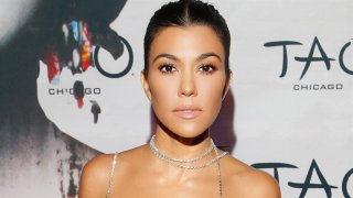 Kourtney Kardashian Bonds With Travis Barker S Daughter Stepdaughter On Girls Day Out Nbc Boston