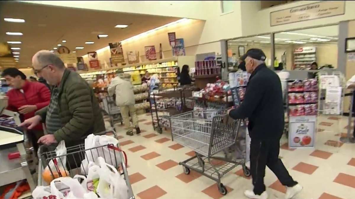 Market Basket sets time for older customers to shop