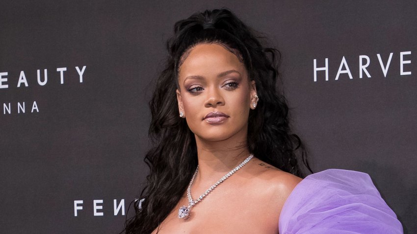 MODA-RIHANNA COSMETICOS