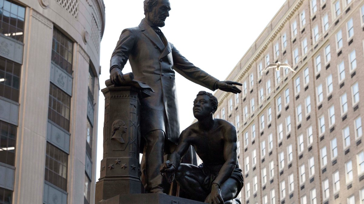 ‘Why Is He Still On His Knees?’ Calls Grow to Remove Statue of Lincoln