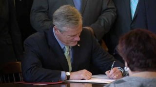 Charlie Baker signs hands free driving bill 11252019