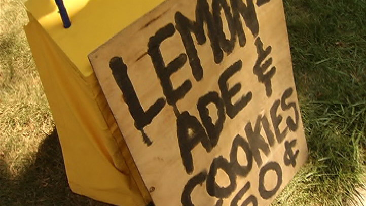Derecho Lemonade Stand