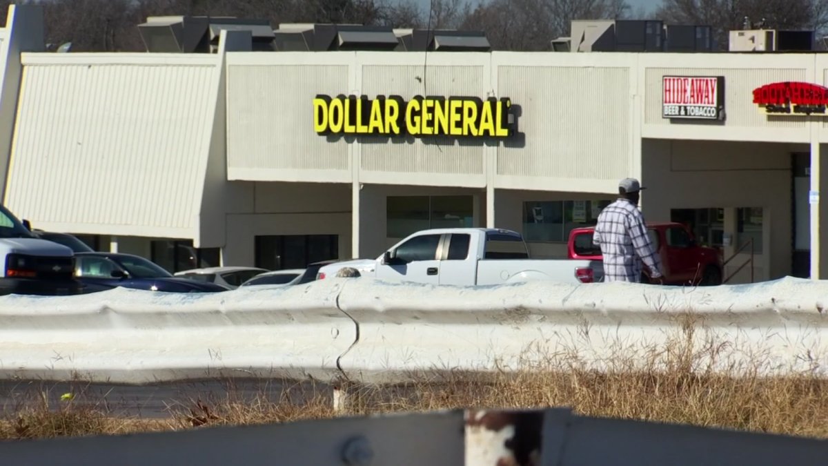 ‘The store is closed’ Staff at Wisconsin Dollar General walks out at
