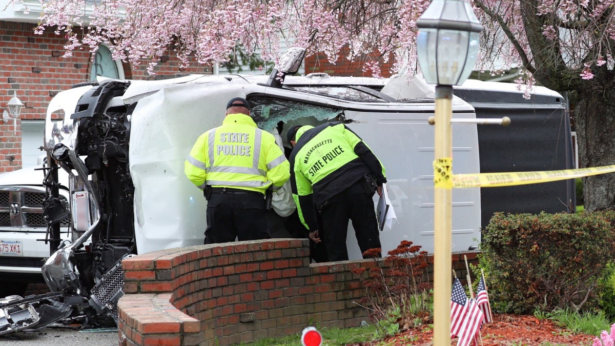 Man Killed in Rollover Crash in Saugus Police NBC Boston