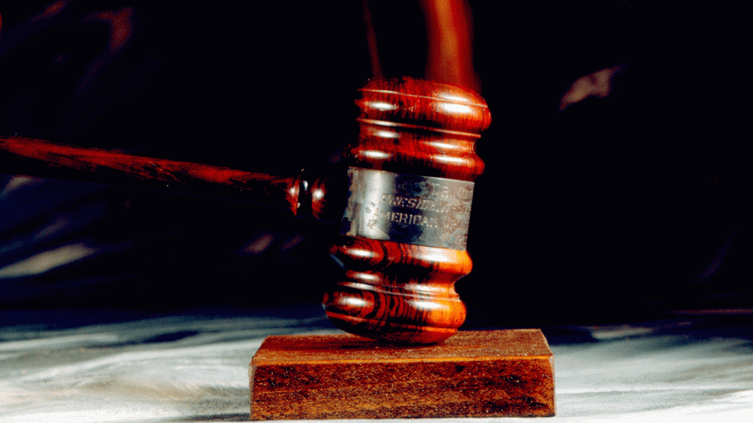 GAVEL_GettyImages-144096770