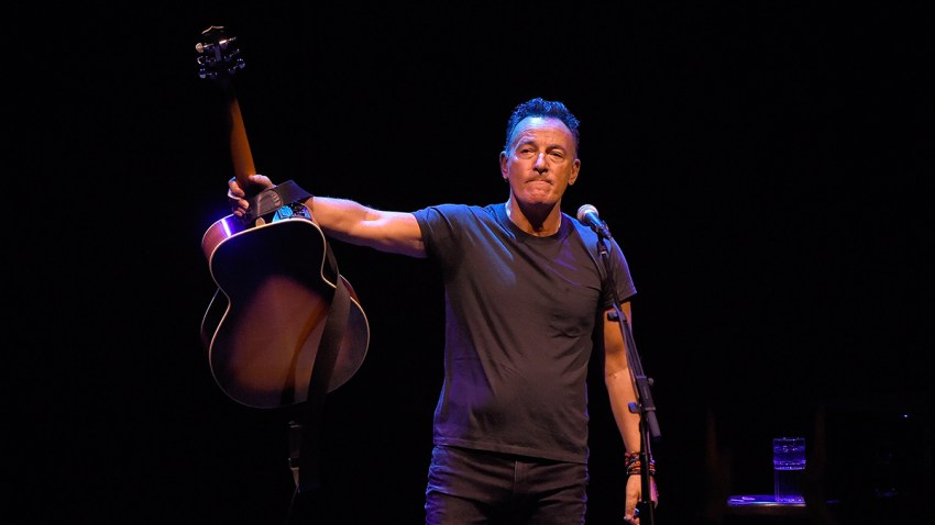 775057715LS077_Springsteen_