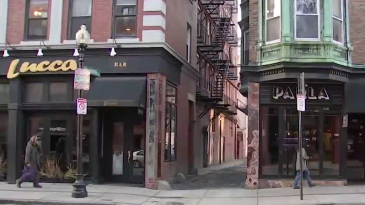 Bill Would Allow Restaurants to Sell Beer, Wine With Takeout Orders