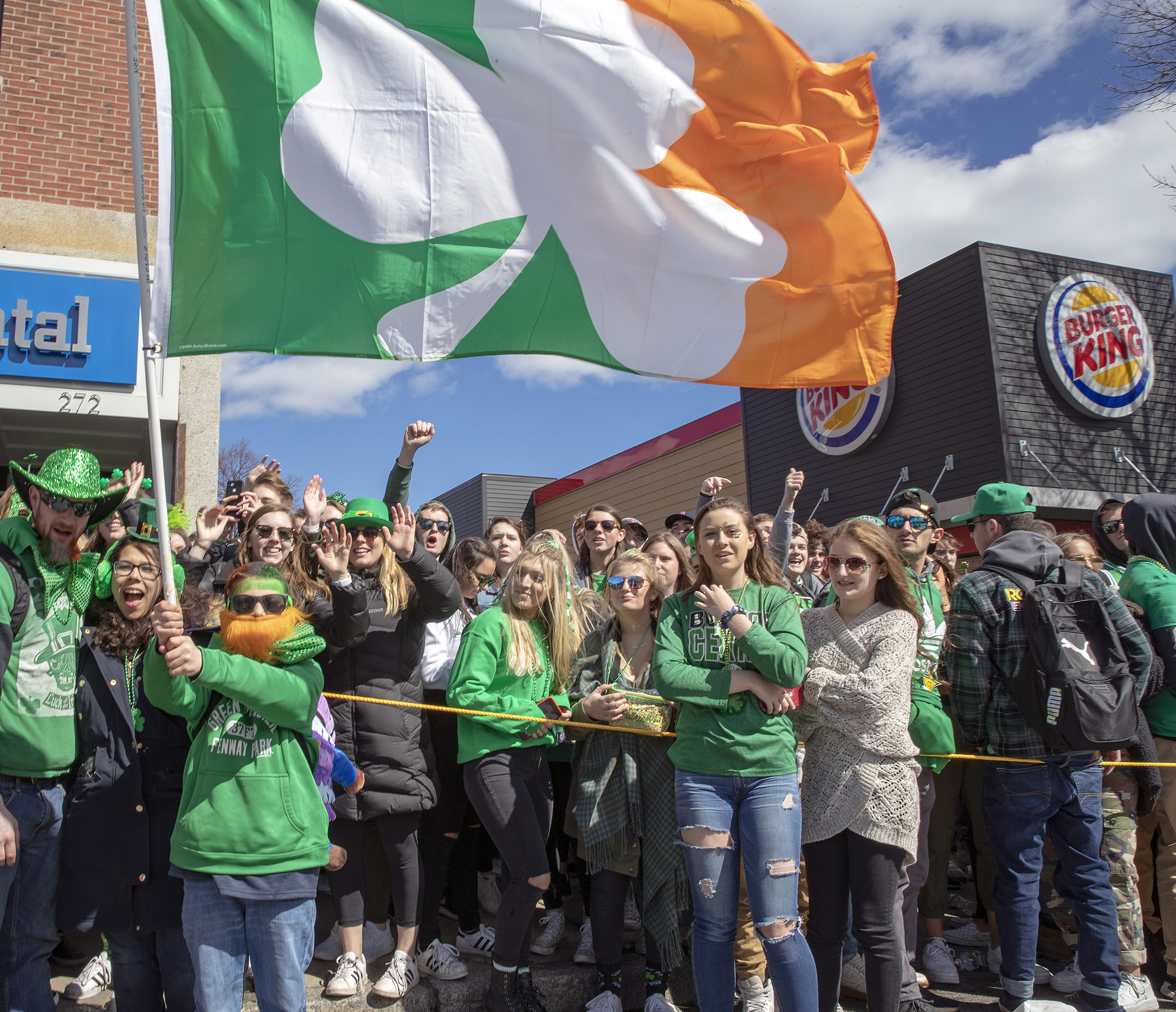 Thousands turn out at Fenway Park to support veterans - The Boston