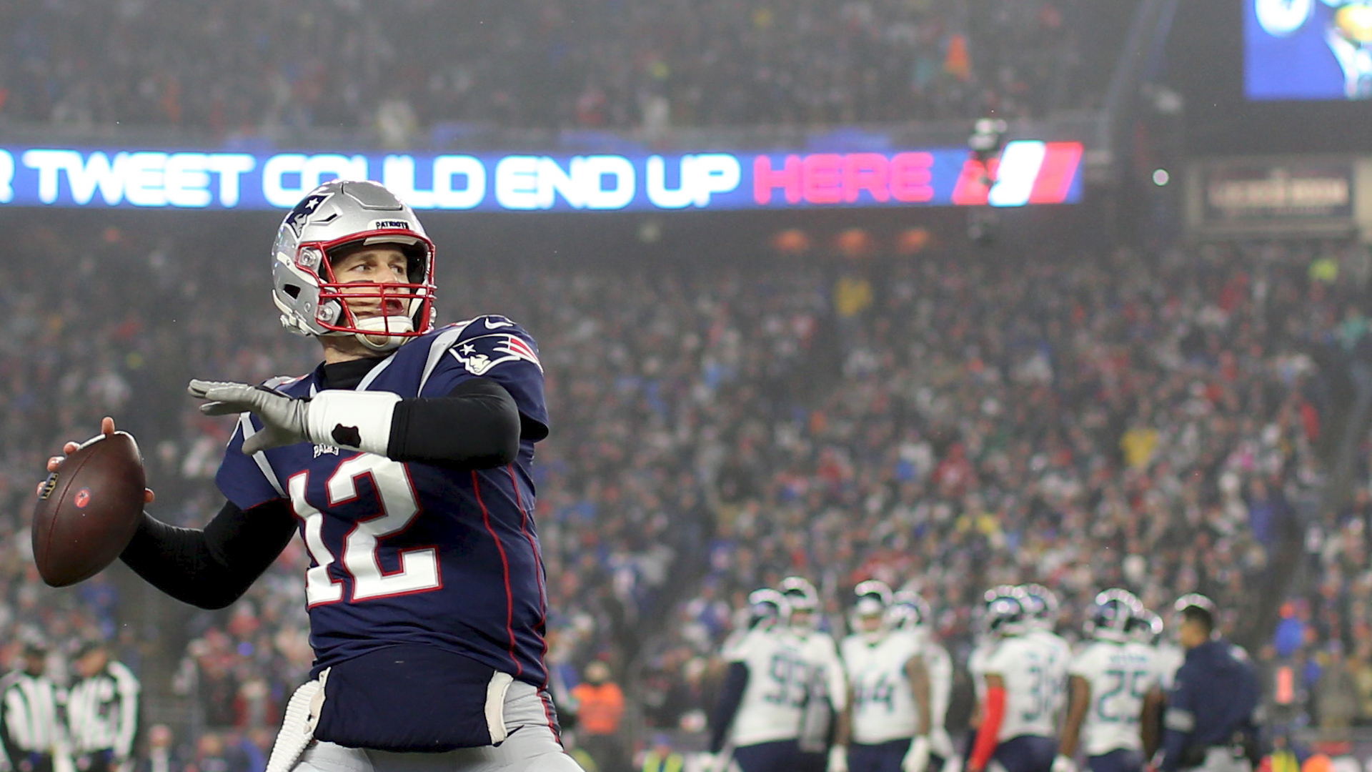 Tom Brady leaves Patriots for Buccaneers: Tampa reportedly strikes trade  with New England for Rob Gronkowski 