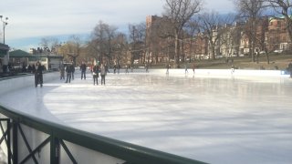 Vacation Week Frog Pond Boston Common