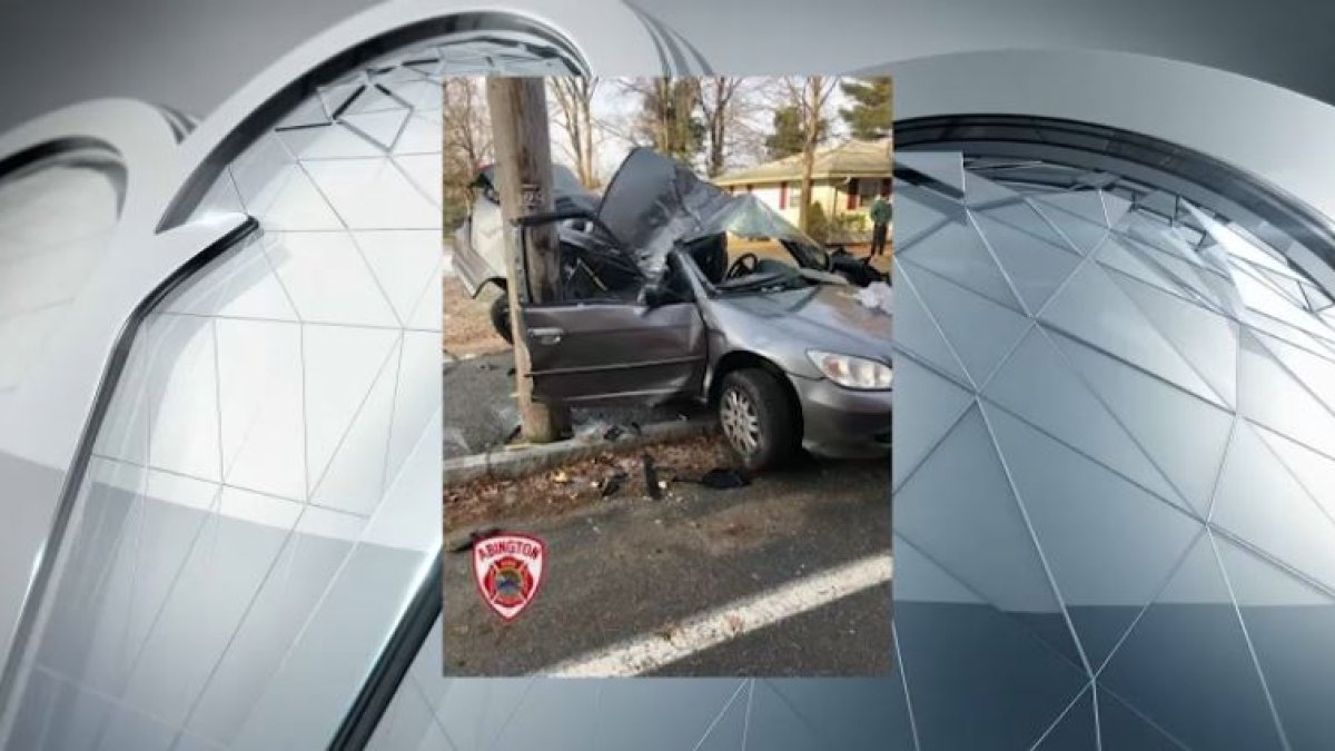 2 People Suffer Life-Threatening Injuries After Car Slams Into Pole ...