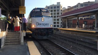 amtrak downeaster train