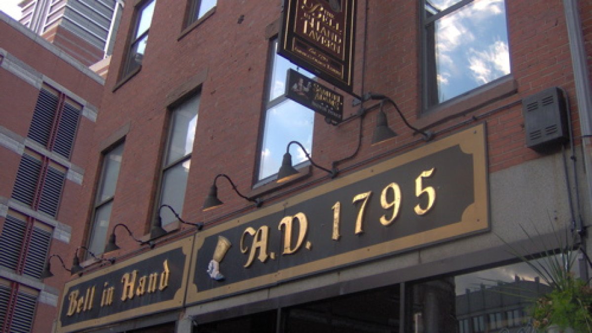 Boston’s Bell in Hand Tavern Stabbing 2 Employees Stabbed By