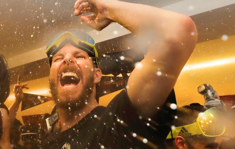 boston-red-sox-chris-sale-ws-celebration