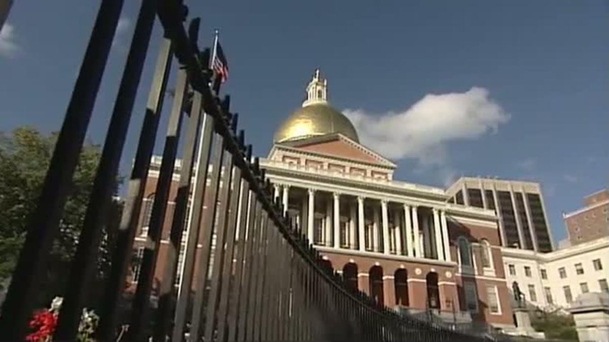 Undocumented Massachusetts immigrants can now get a drivers license - Axios  Boston