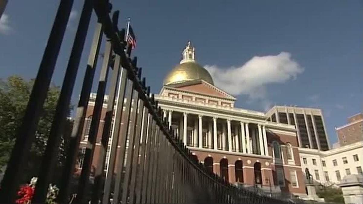 Boston 25 News on X: Monday marks the first-day undocumented immigrants in  Massachusetts will be able to obtain a learner's permit or driver's license  after a new law took effect over the