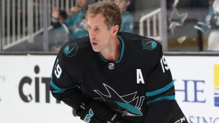 [CSNBY] Watch Sharks' Joe Thornton pass Mario Lemieux on NHL assists list