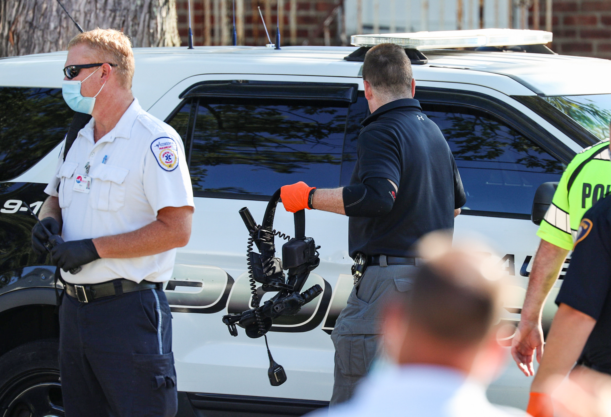 PHOTOS: Massive Police Presence In Saugus After 3 Officers Stabbed ...