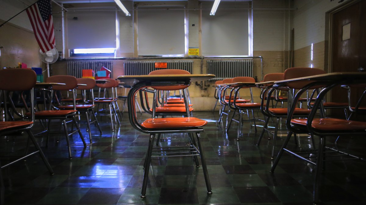 Boston Among Dozens of Mass. School Districts Delaying Return to ...