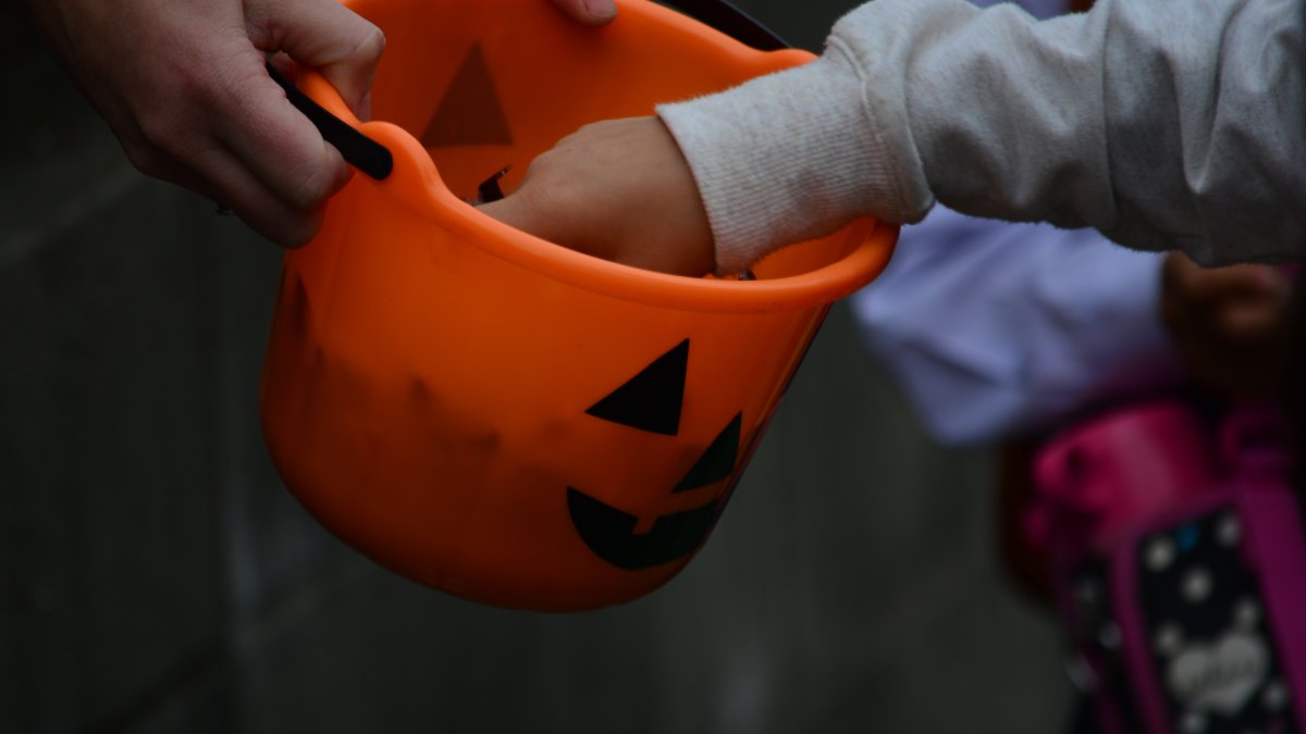 Trick or Treating 2020 Massachusetts NBC Boston