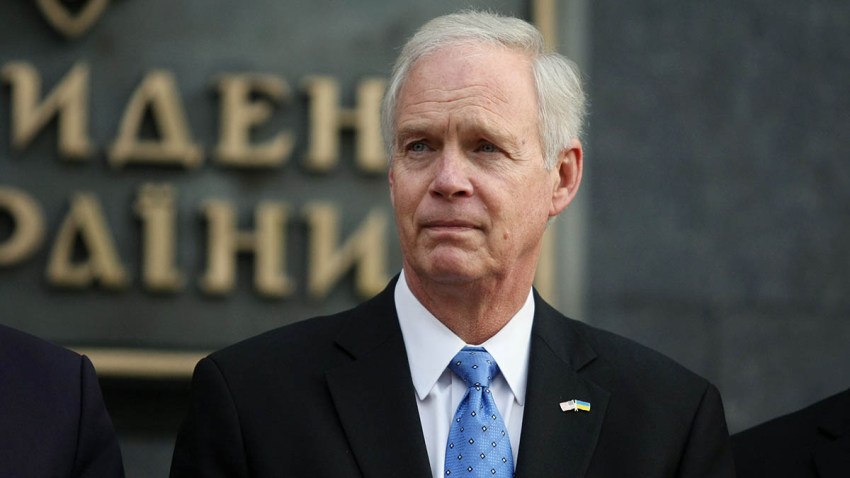 Sen. Ron Johnson (R-Wis.) partakes in a joint briefing with Sens. Christopher Murphy and John Barrasso after their meeting with Ukrainian President Volodymyr Zelensky in Kyiv, Feb. 14, 2020.