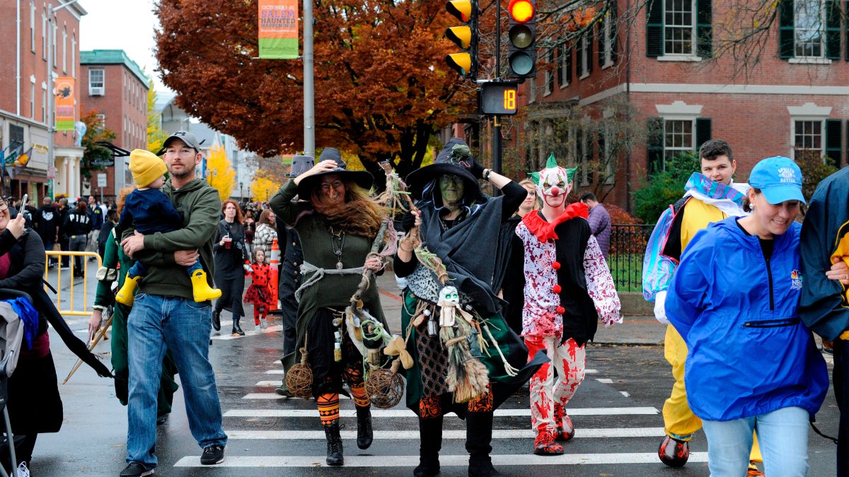 Haunted Happenings Salem 2021 COVID Restrictions NBC Boston