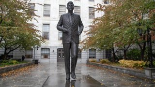 John F. Kennedy Statue