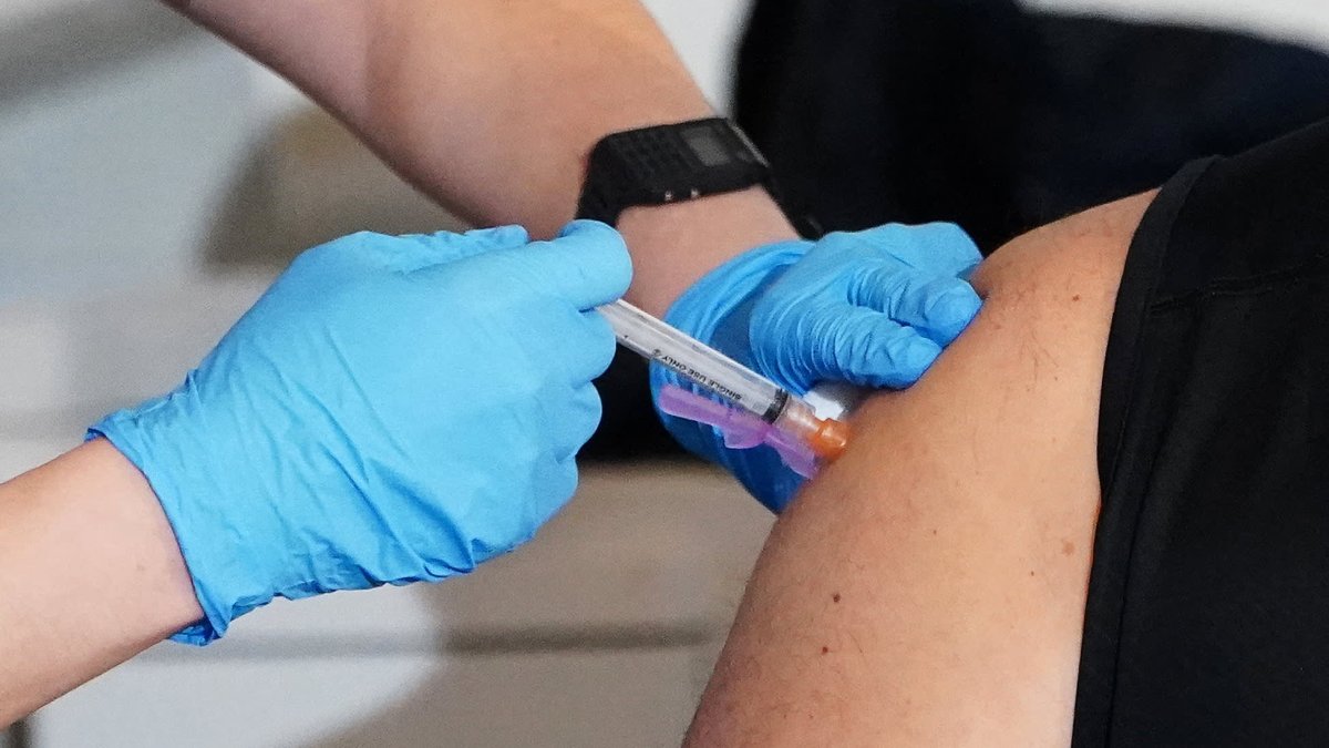 Massachusetts COVID Vaccine Phases: First Responders to Receive First ...