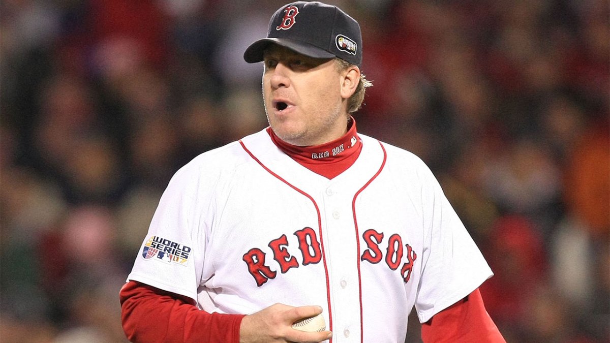 Curt Schilling, Ex-Red Sox Pitcher, Says He's Leaving Boston Area