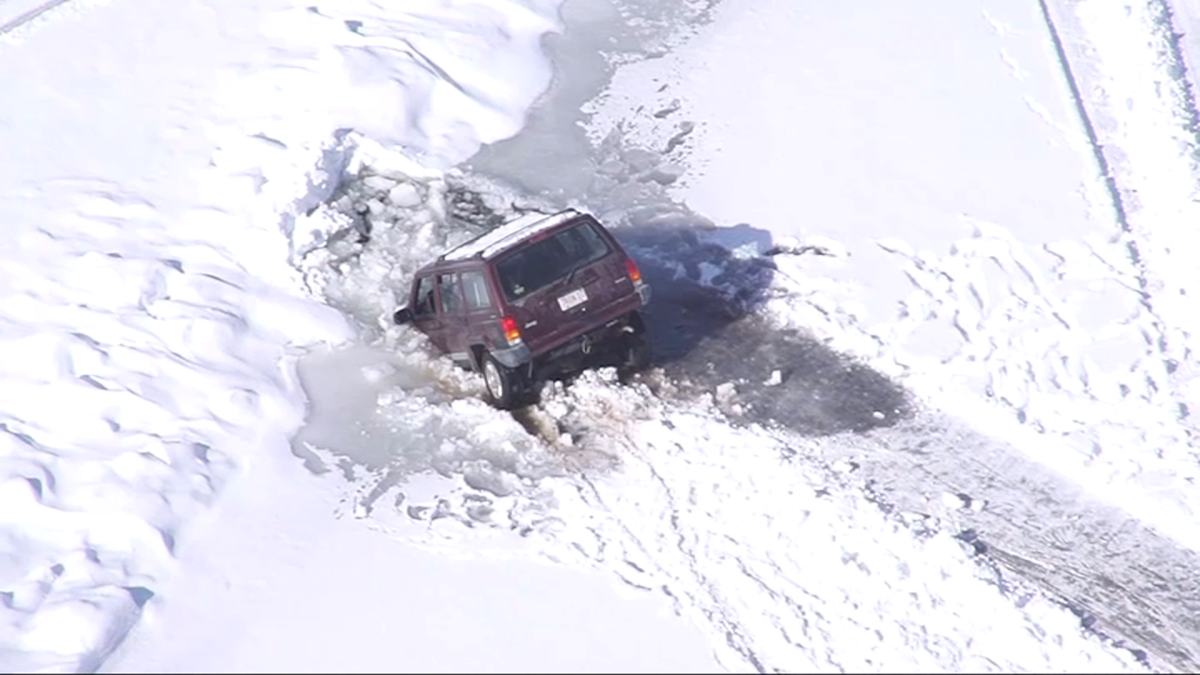 frozen 2 jeep