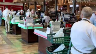 Video Shows Unmasked Customers Employees In Florida Grocery Store Nbc Boston Video Shows Unmasked Customers Employees In Florida Grocery Store Nbc Boston