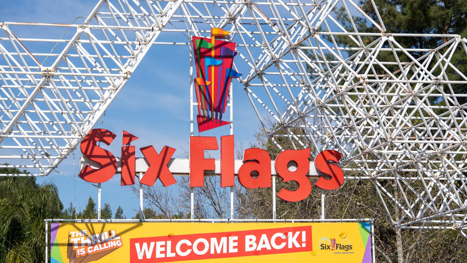 Six Flags New England Reopening Theme Park Reopens May 14, 15 NBC Boston