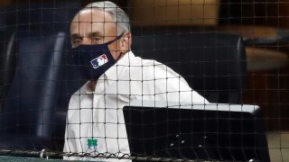 Division Series - San Diego Padres v Los Angeles Dodgers - Game Two