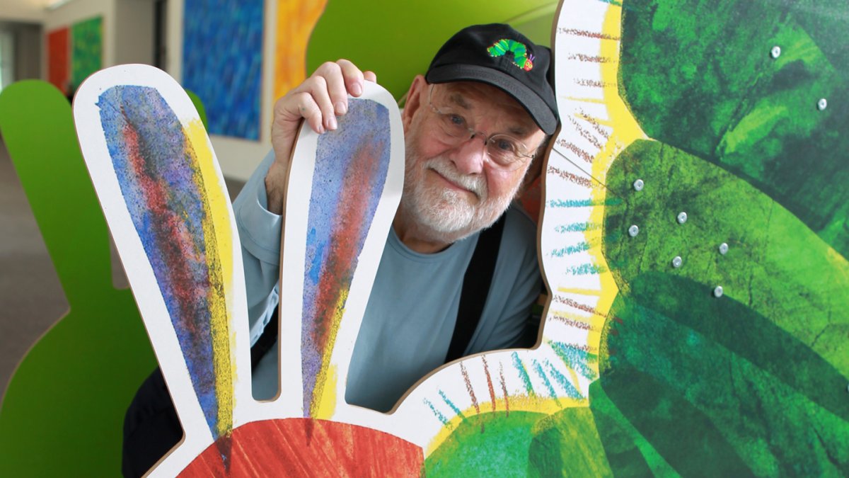 The Very Hungry Caterpillar' Author Eric Carle Has Died at 91 – NBC Boston