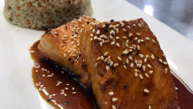 Salmon with teriyaki sauce at Japu Restaurant