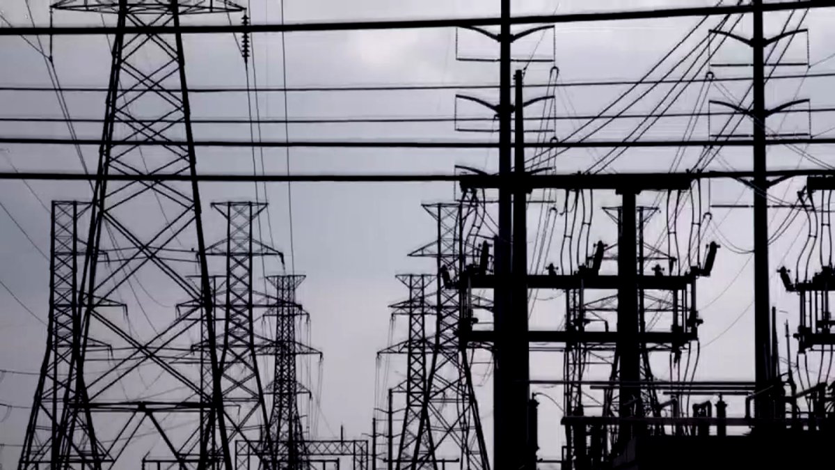 Political Campaign Over $1B Power Line Project Is Most Expensive in Maine History - Vimarsana News