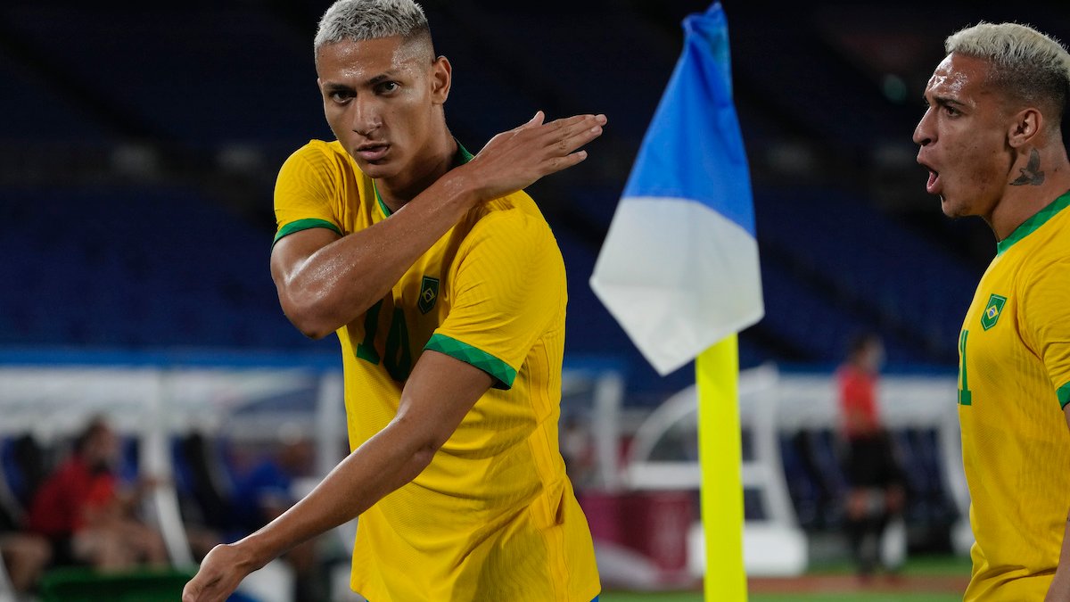 Tokyo 2020 football news - Richarlison fires in first-half hat-trick as  Brazil withstand Germany fightback - Eurosport