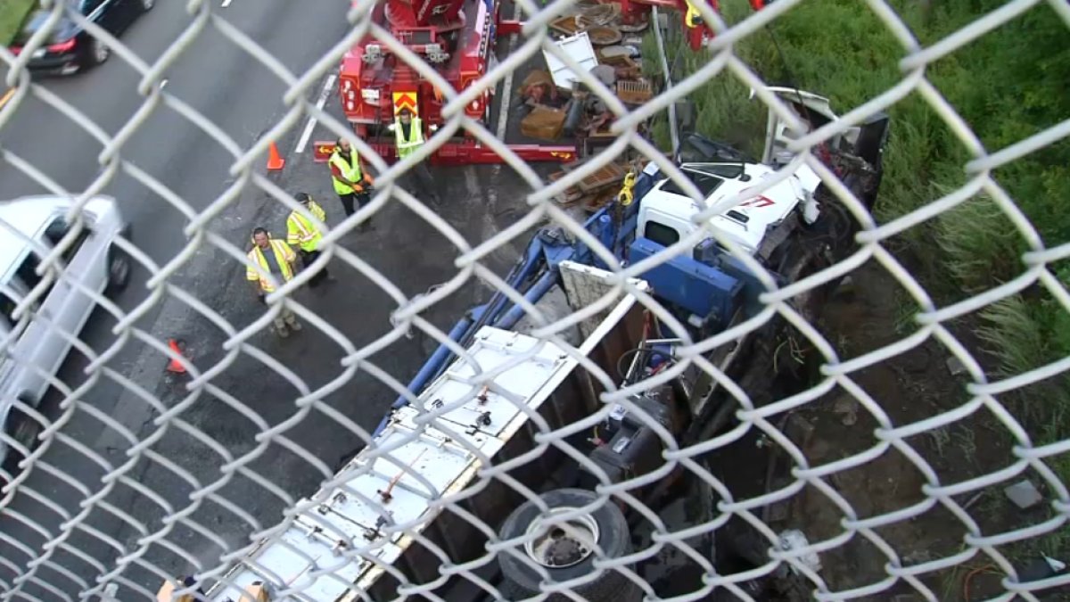 Plainville Dump Truck on I95 NBC Boston