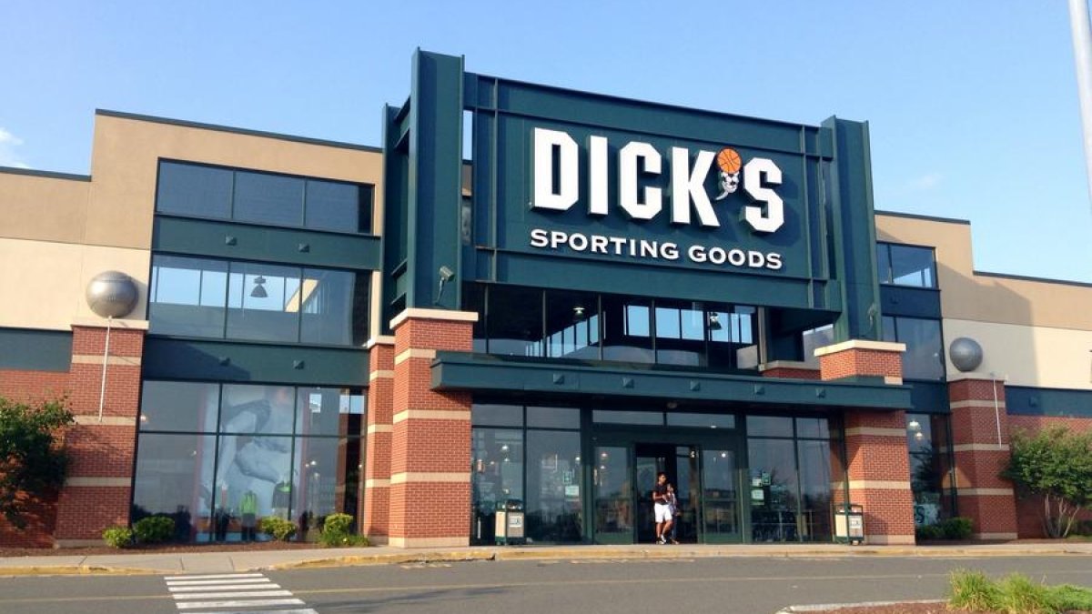 Dick’s Sporting Goods Plans 240 Seasonal Hires Around Boston NBC Boston