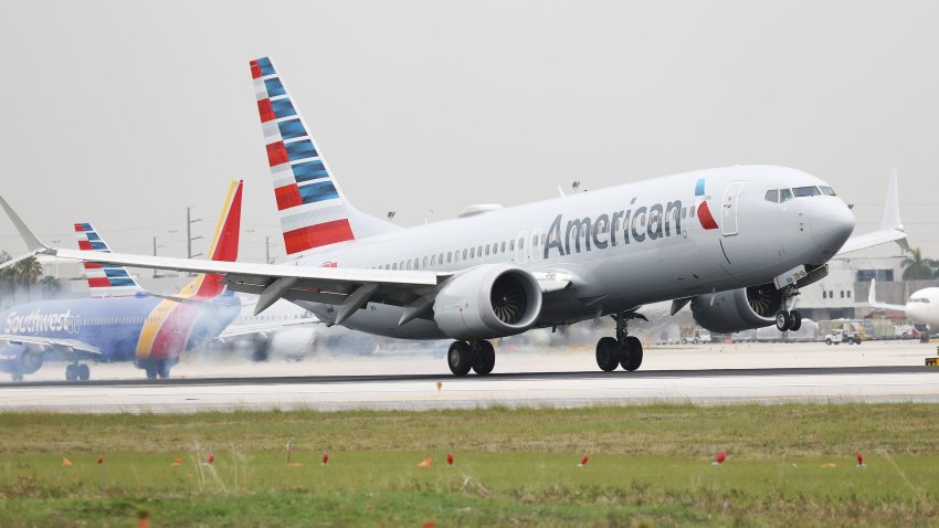 American Airlines plane