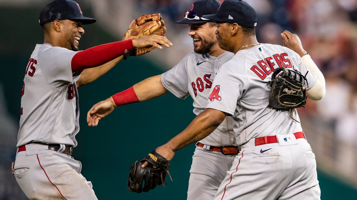 Ex-Red Sox Pitcher Blasts Team's Handling Of Xander Bogaerts