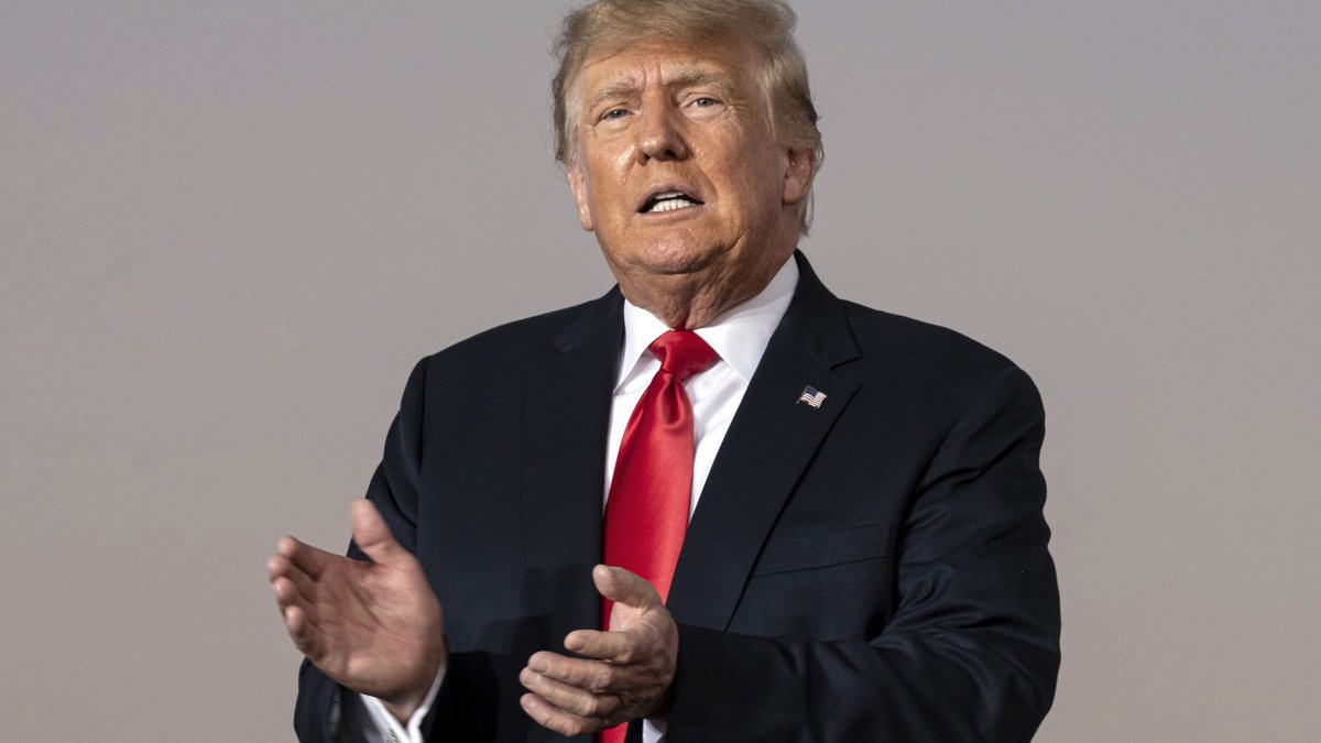 Trump Invited to Appear Before Grand Jury in Hush-Money Probe