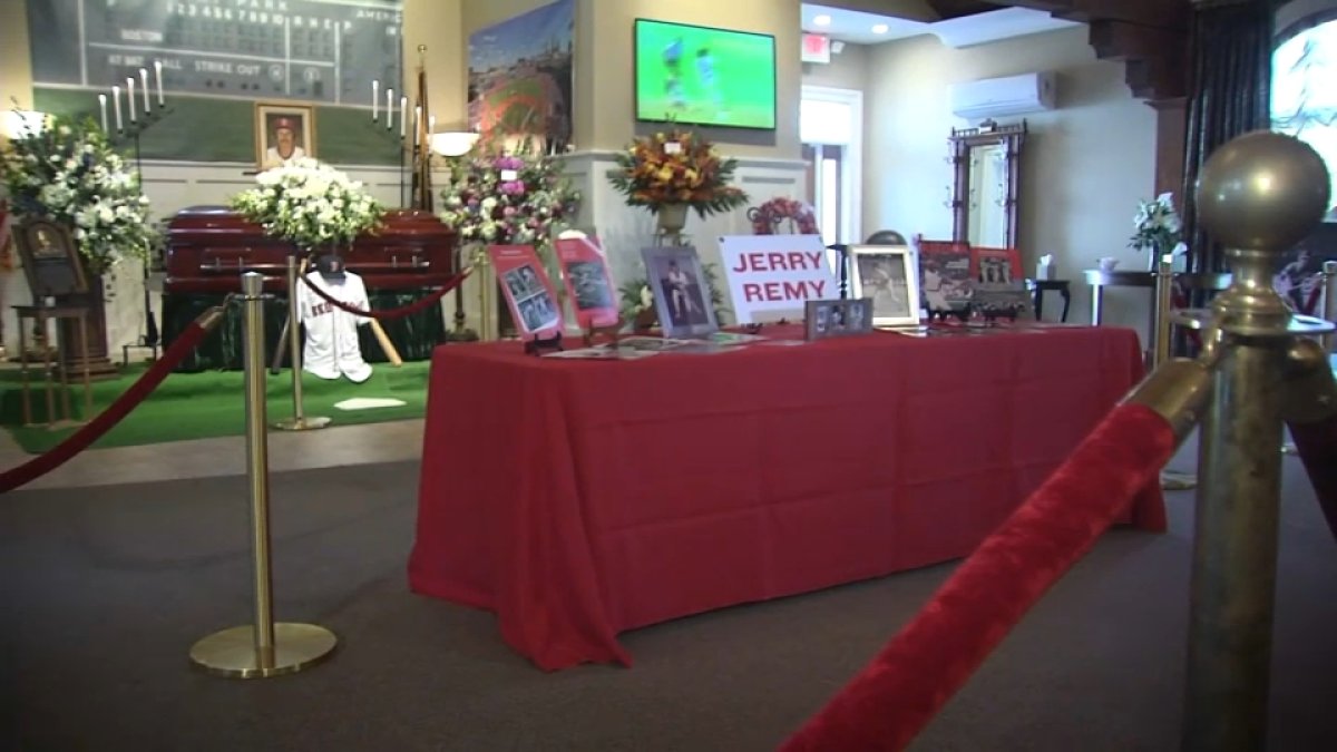 Late Red Sox Hall of Famer and broadcaster Jerry Remy honored at