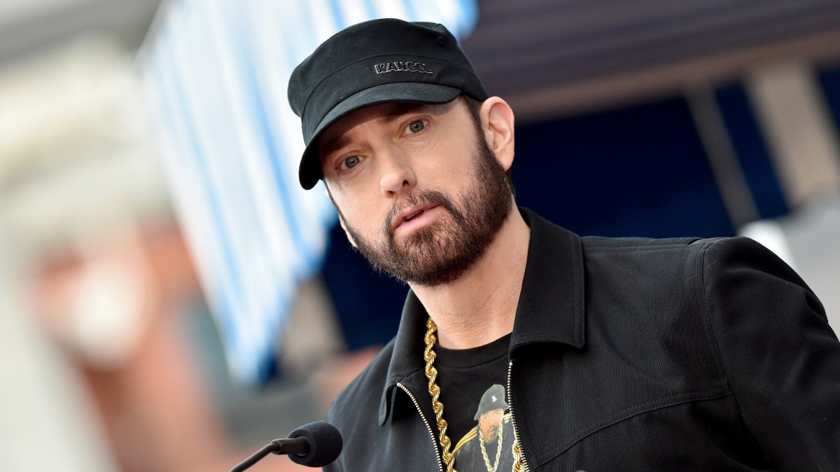 Who is eminem dating now