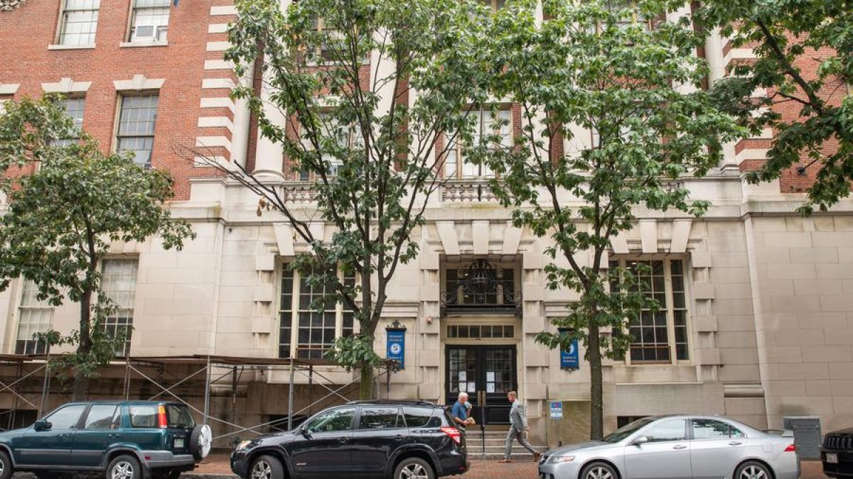 Former college site in Boston, under sale agreement, now pitched for rentals