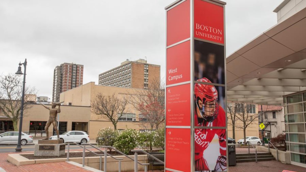 Boston University Commencement Speaker Controversy Writers Guild to