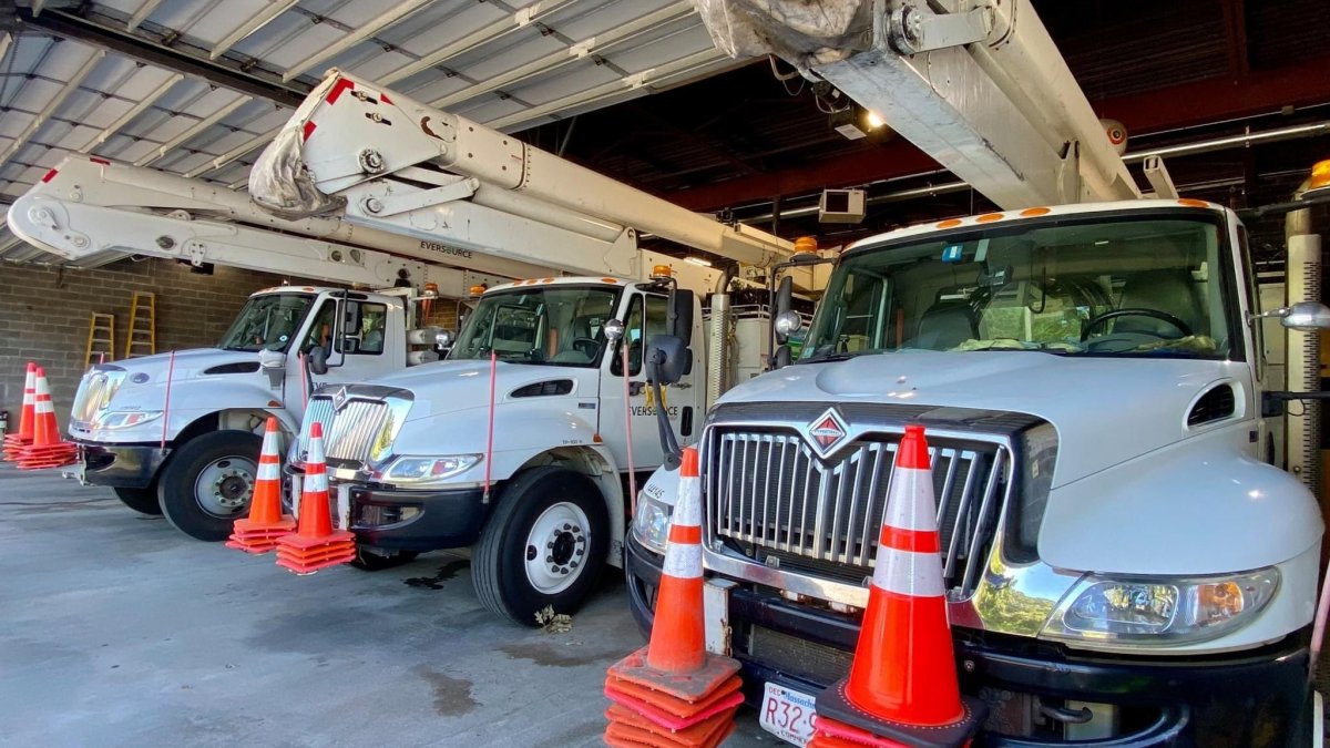 Massachusetts Power Outage Map Thousands Without Electricity Amid High